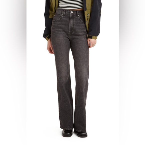 Premium Levis Levi's 70s High Flare Jeans in faded black, Size 28 - Picture 8 of 16